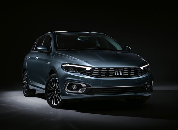 La berline cinq portes Fiat Tipo mise à jour débute à partir de 17 490 euros