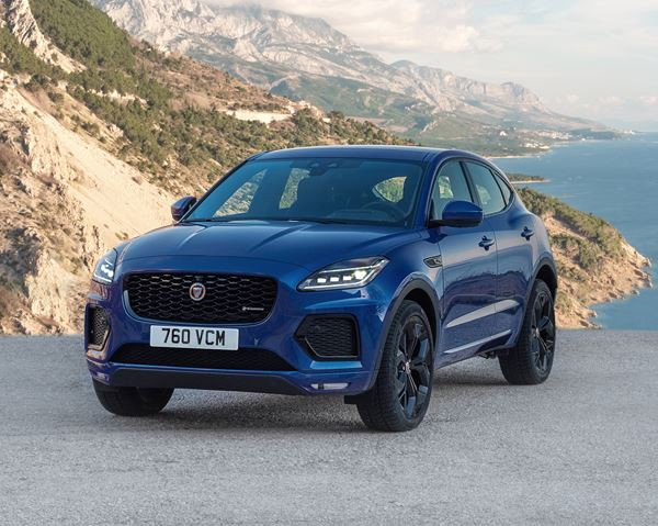 Le SUV compact premium Jaguar E-Pace s'offre une allure plus affirmée