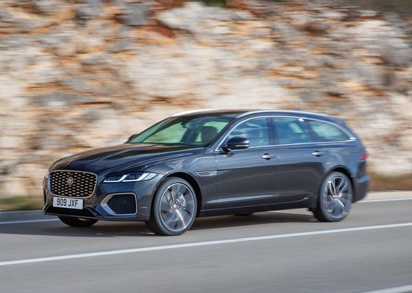 Le break Jaguar XF Sportbrake reçoit un design extérieur affirmé