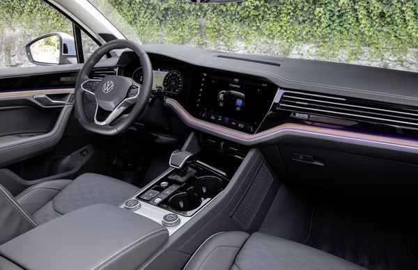 Le Volkswagen Touareg hybride rechargeable peut rouler en mode électrique 49 km