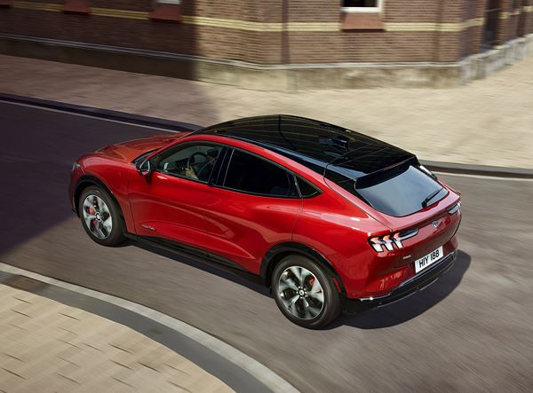 Ford Mustang Mach-E: un SUV électrique racé doté de trois modes de conduite