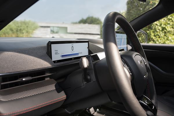 Ford Mustang Mach-E: un SUV électrique racé doté de trois modes de conduite