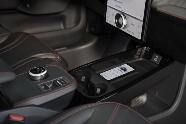 Ford Mustang Mach-E: un SUV électrique racé doté de trois modes de conduite