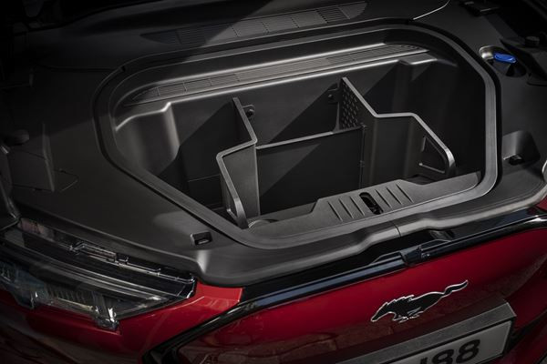 Ford Mustang Mach-E: un SUV électrique racé doté de trois modes de conduite