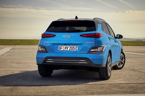 Le SUV urbain Hyundai Kona Electric adopte une calandre fermée