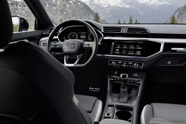 L’Audi Q3 Sportback 45 TFSI e rechargeable affiche une autonomie électrique de 50 km