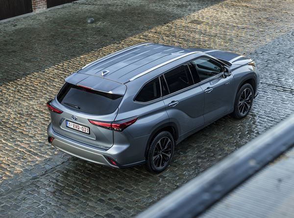 Toyota Highlander Hybride: un SUV sept places hybride modulable à transmission intégrale