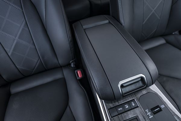 Toyota Highlander Hybride: un SUV sept places hybride modulable à transmission intégrale