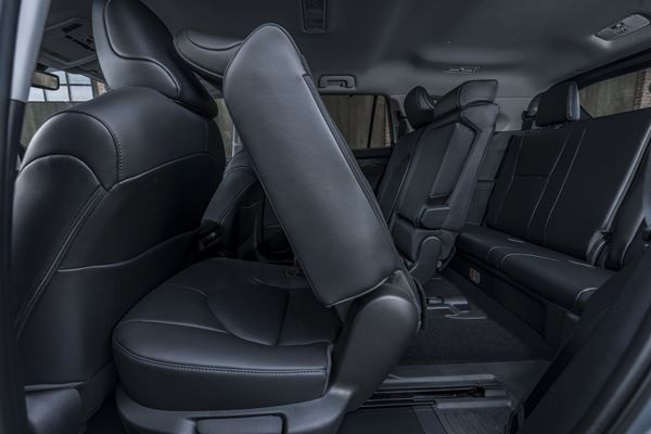 Toyota Highlander Hybride: un SUV sept places hybride modulable à transmission intégrale