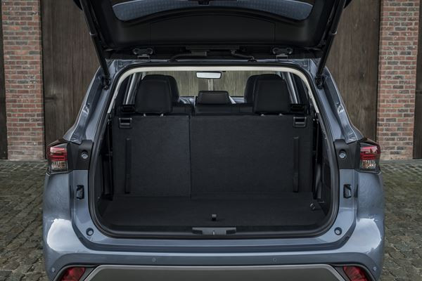 Toyota Highlander Hybride: un SUV sept places hybride modulable à transmission intégrale