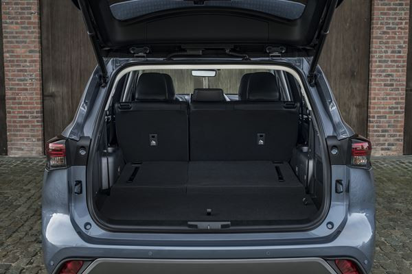 Toyota Highlander Hybride: un SUV sept places hybride modulable à transmission intégrale