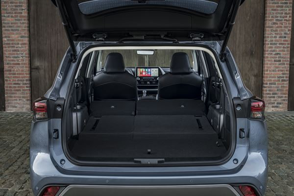 Toyota Highlander Hybride: un SUV sept places hybride modulable à transmission intégrale