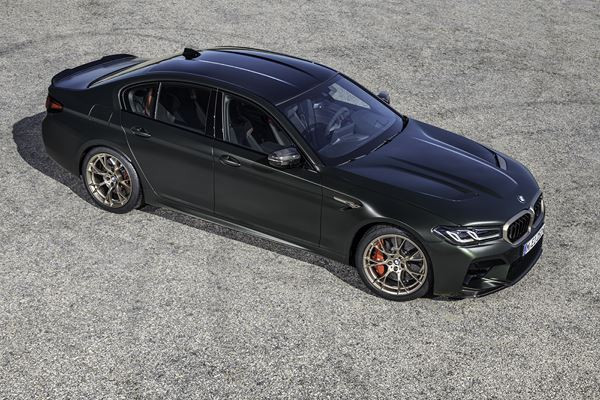 La BMW M5 CS ultra-sportive débite une puissance de 635 ch