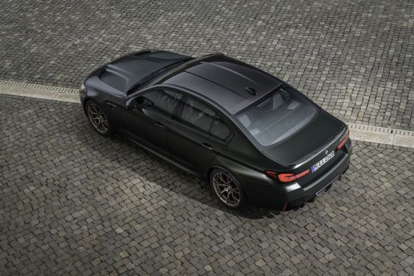 La BMW M5 CS ultra-sportive débite une puissance de 635 ch