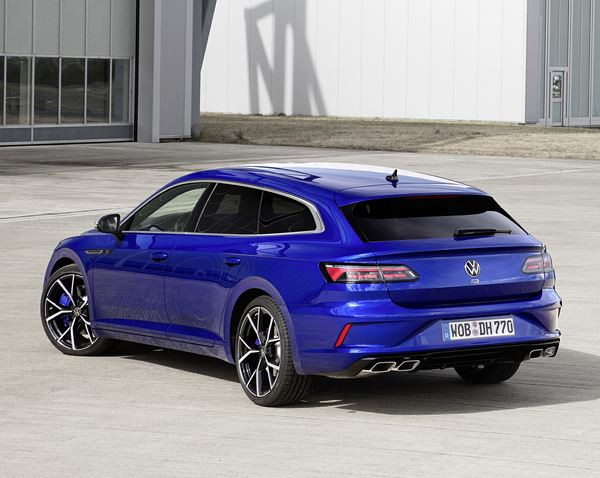 La Volkswagen Arteon Shooting Brake R embarque un moteur 2.0 litres TSI de 320 ch