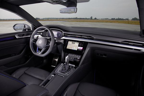 La Volkswagen Arteon Shooting Brake R embarque un moteur 2.0 litres TSI de 320 ch