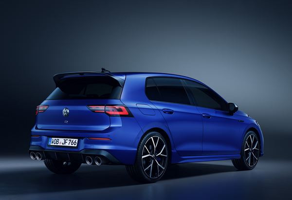 La Volkswagen Golf R 2.0 litres TSI débite une puissance de 320 ch