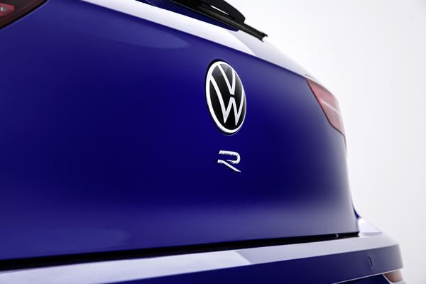 La Volkswagen Golf R 2.0 litres TSI débite une puissance de 320 ch