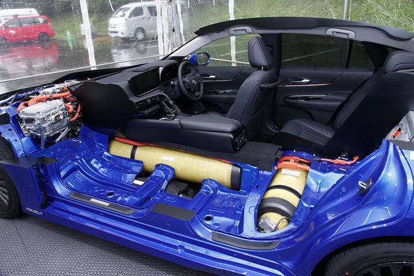 La Toyota Mirai à pile à combustible de seconde génération arrive en France