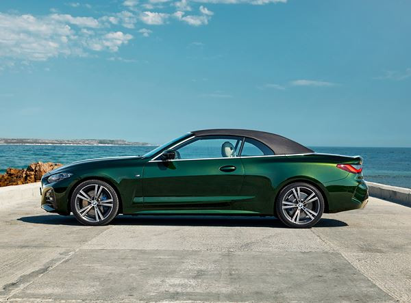La BMW Série 4 Cabriolet offre une conduite sportive à toit ouvert