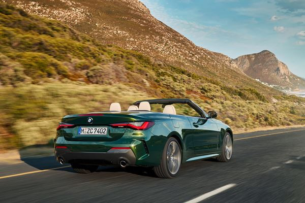La BMW Série 4 Cabriolet offre une conduite sportive à toit ouvert