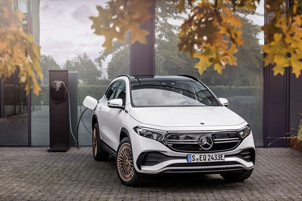 Mercedes EQA: un SUV compact électrique doté d'une autonomie de 399-426 kilomètres