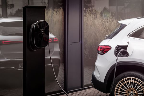 Mercedes EQA: un SUV compact électrique doté d'une autonomie de 399-426 kilomètres
