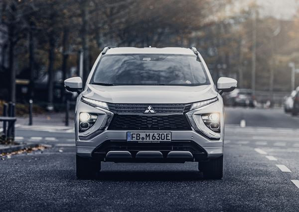Le SUV Coupé Mitsubishi Eclipse Cross passe à l'hybride rechargeable