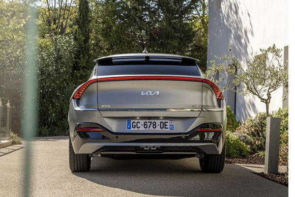 Kia EV6: un crossover électrique affichant plus de 510 km d'autonomie