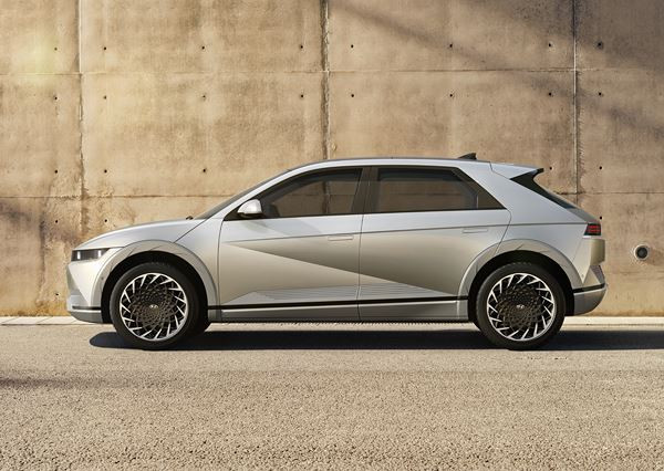 Hyundai Ioniq 5: un crossover électrique à la silhouette de fastback moderne