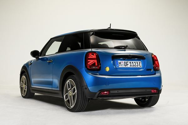 La Mini Electric s'offre quelques retouches stylistiques
