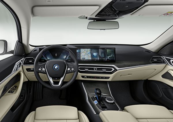 Le Gran Coupé électrique BMW i4 revendique une conduite axée sur le dynamisme