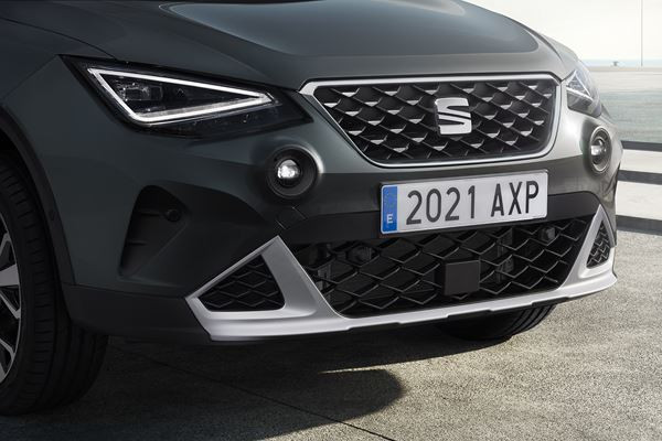 Le SUV urbain Seat Arona restylé affiche un caractère plus aventurier