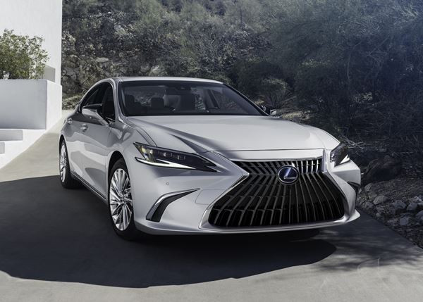 La grande berline Lexus ES bénéficie d'améliorations importantes