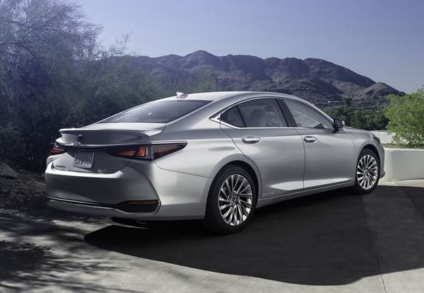La grande berline Lexus ES bénéficie d'améliorations importantes