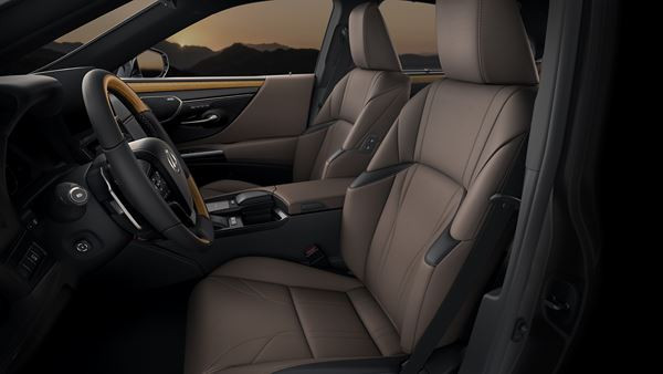 La grande berline Lexus ES bénéficie d'améliorations importantes