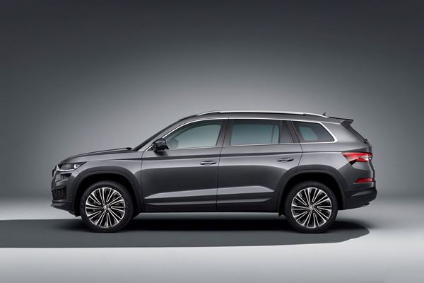 Le SUV familial Skoda Kodiaq légèrement retouché en approche