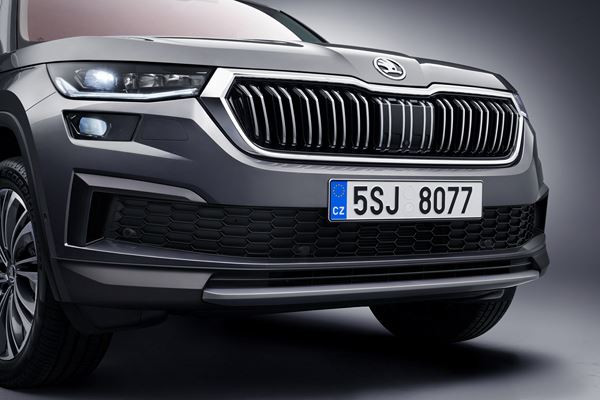 Le SUV familial Skoda Kodiaq légèrement retouché en approche