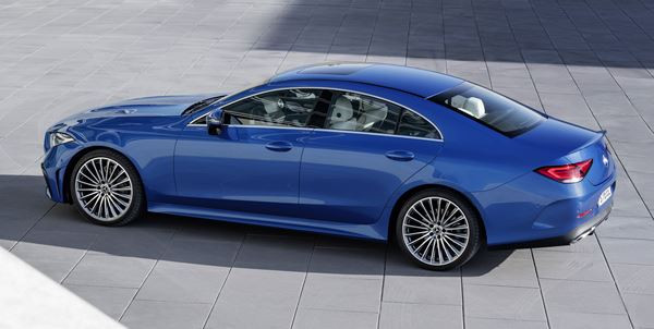 Le coupé quatre portes Mercedes CLS actualisé en approche