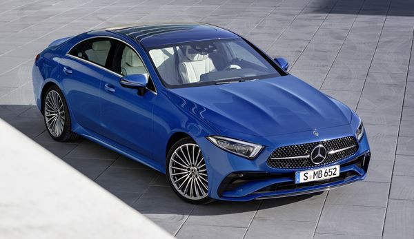 Le coupé quatre portes Mercedes CLS actualisé en approche