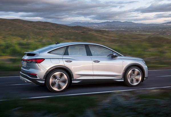 Audi Q4 Sportback e-tron: un SUV coupé électrique de taille intermédiaire
