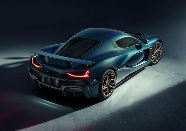 L'hypercar électrique Rimac Nevera atteint une vitesse de pointe de 412 km/h