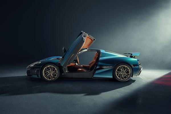 L'hypercar électrique Rimac Nevera atteint une vitesse de pointe de 412 km/h
