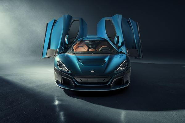L'hypercar électrique Rimac Nevera atteint une vitesse de pointe de 412 km/h