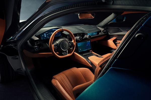 L'hypercar électrique Rimac Nevera atteint une vitesse de pointe de 412 km/h