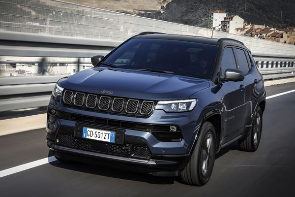 La Jeep Compass s'offre un design extérieur moderne plus sophistiqué
