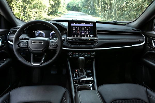La Jeep Compass s'offre un design extérieur moderne plus sophistiqué