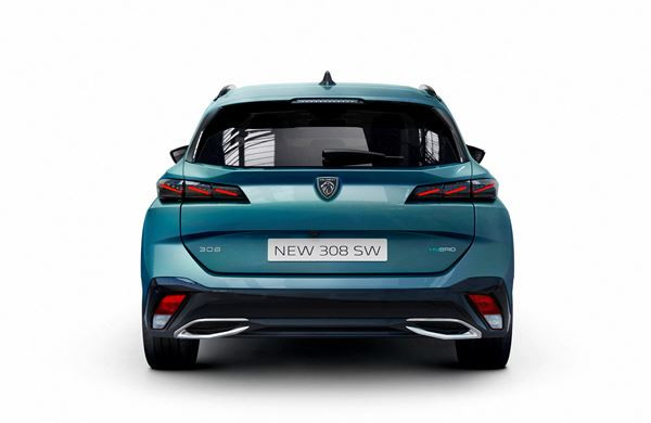 Le break Peugeot 308 SW affiche un profil racé et un arrière sophistiqué
