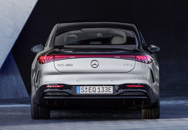 Mercedes EQS: la berline de luxe Mercedes-EQ trace la voie de l'électrique