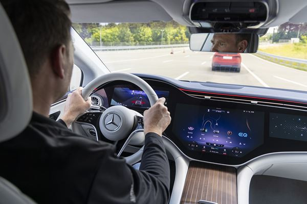 Mercedes EQS: la berline de luxe Mercedes-EQ trace la voie de l'électrique